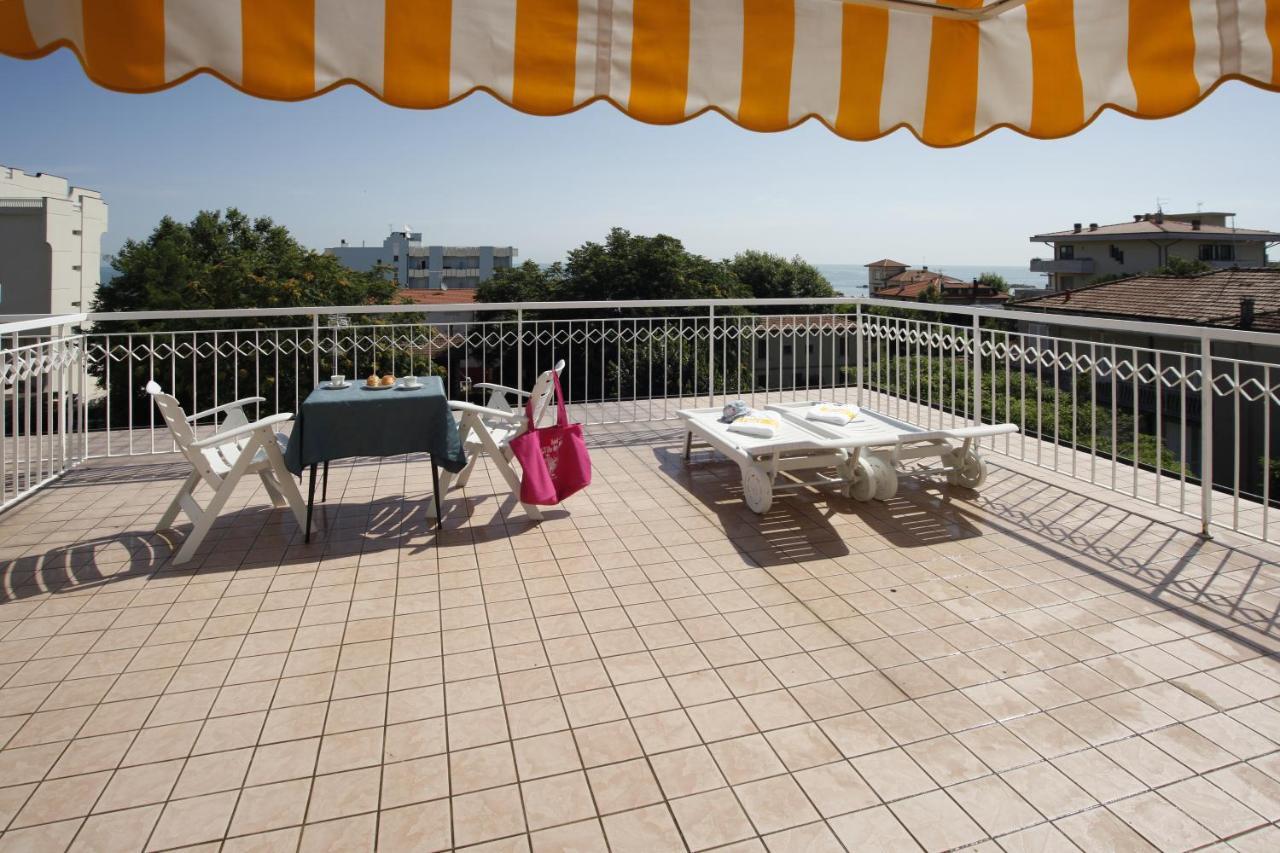 Hotel Villa Dei Fiori - Sul Mare Con Piscina Viserbella di Rimini Exterior foto